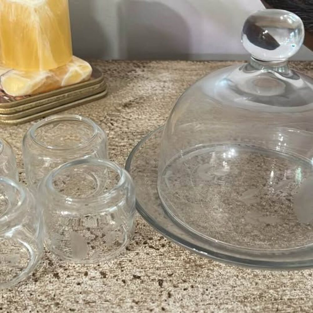 Princess House cheese/butter dish and 4 napkin rings Vintage